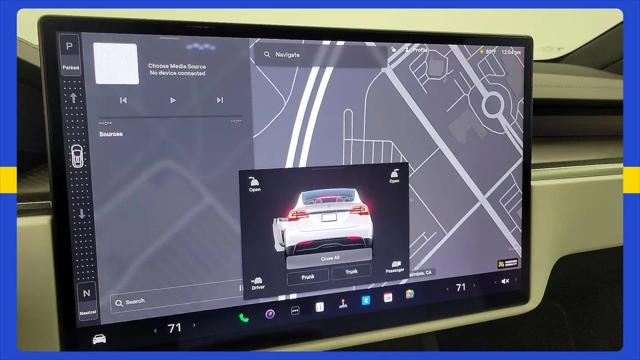 2022 Tesla Model X Plaid Tri Motor All-Wheel Drive