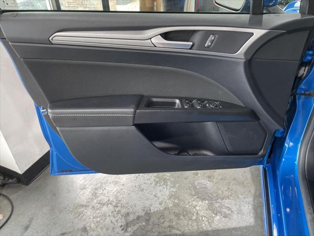 2020 Ford Fusion SE