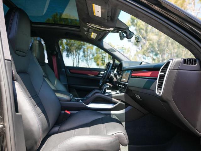 2023 Porsche Cayenne Turbo