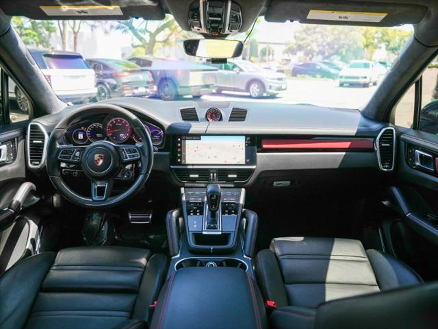 2023 Porsche Cayenne Turbo