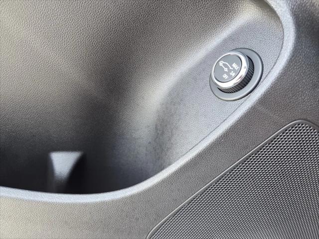 2026 Buick NV Avenir FWD