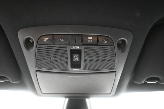 2020 Nissan Maxima SR Xtronic CVT
