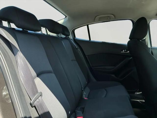 2016 Mazda Mazda3 i Sport