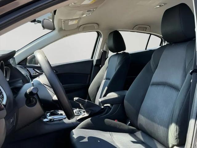 2016 Mazda Mazda3 i Sport