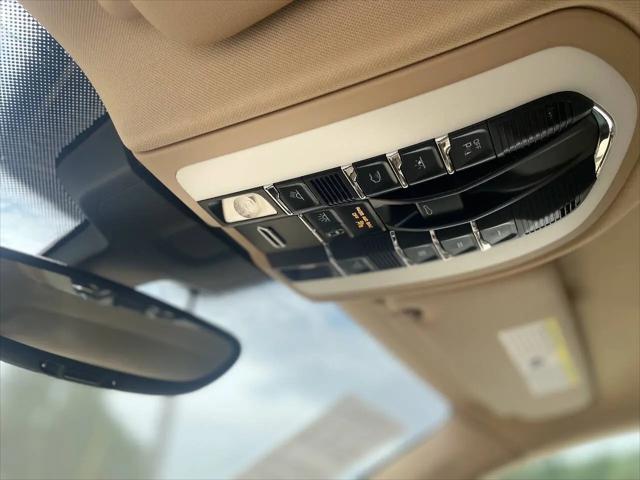2012 Porsche Cayenne Cayenne