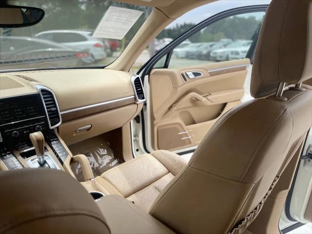 2012 Porsche Cayenne Cayenne