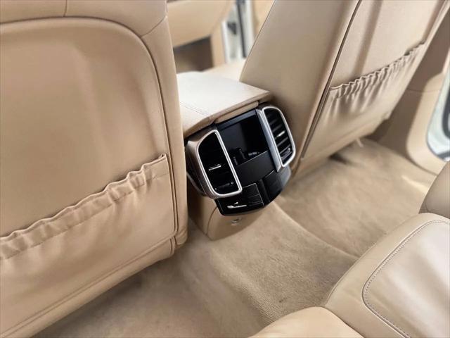 2012 Porsche Cayenne Cayenne
