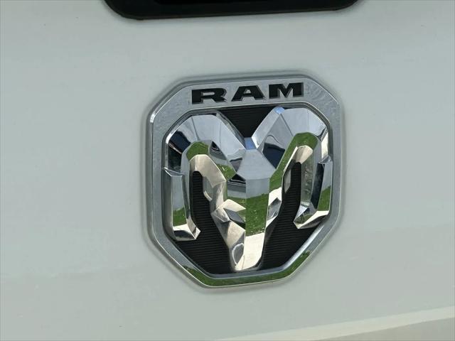 2024 Ram 3500 Big Horn Crew Cab 4x4 8 Box