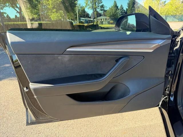 2021 Tesla Model 3 Standard Range Plus Rear-Wheel Drive