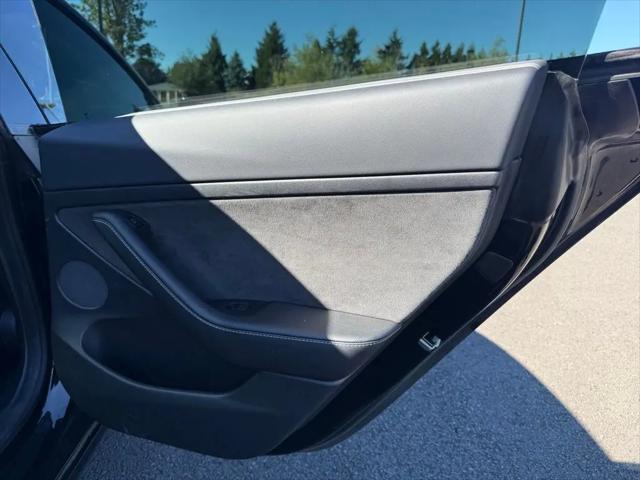 2021 Tesla Model 3 Standard Range Plus Rear-Wheel Drive