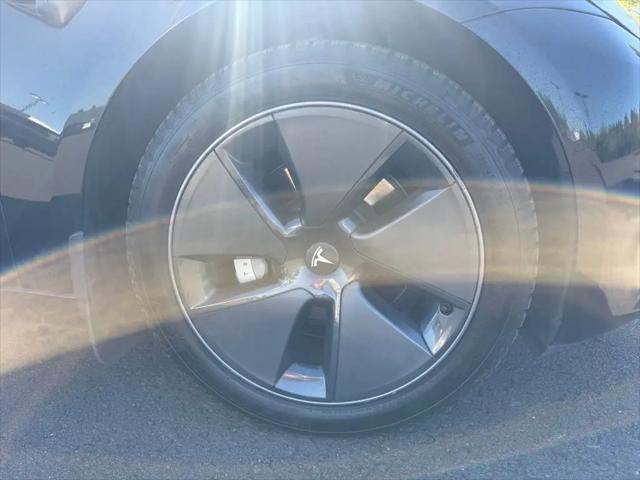 2021 Tesla Model 3 Standard Range Plus Rear-Wheel Drive