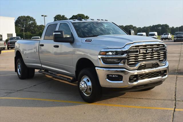 2026 Ram 3500 Tradesman Crew Cab 4x4 8 Box