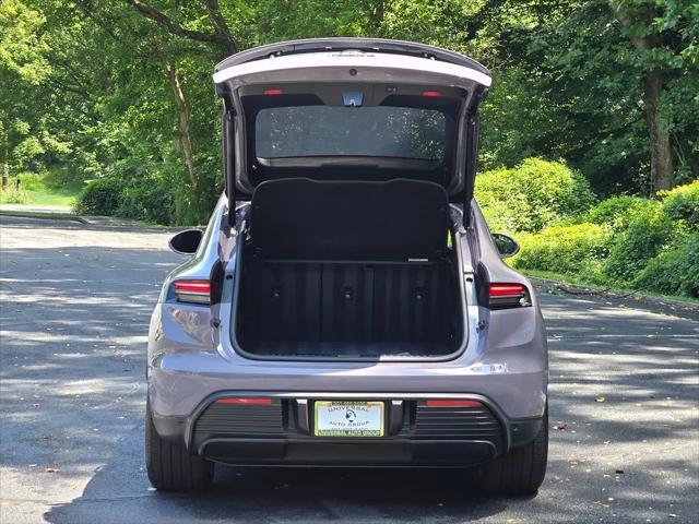 2025 Porsche Macan Electric 4