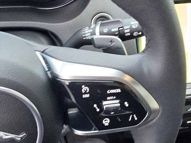 2024 Jaguar E-PACE R-Dynamic SE P250 AWD Automatic