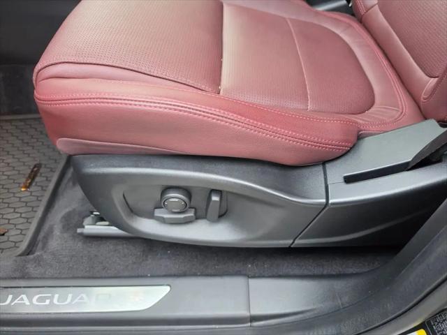 2024 Jaguar E-PACE R-Dynamic SE P250 AWD Automatic