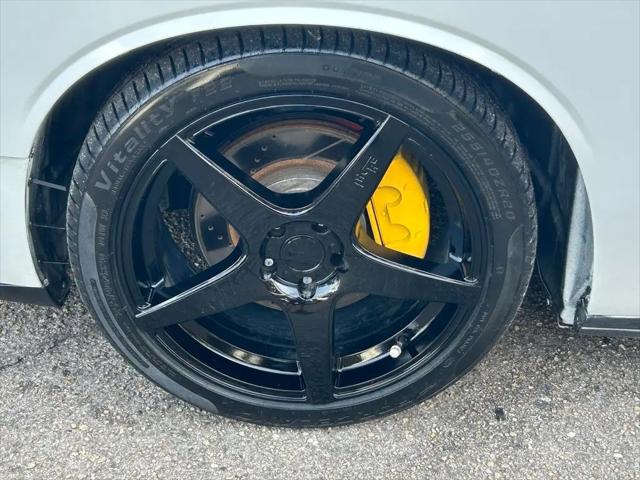 2016 Dodge Challenger R/T Plus