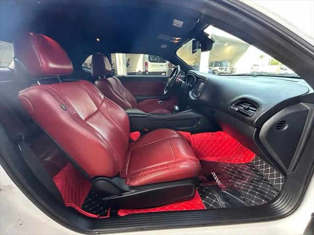 2016 Dodge Challenger R/T Plus