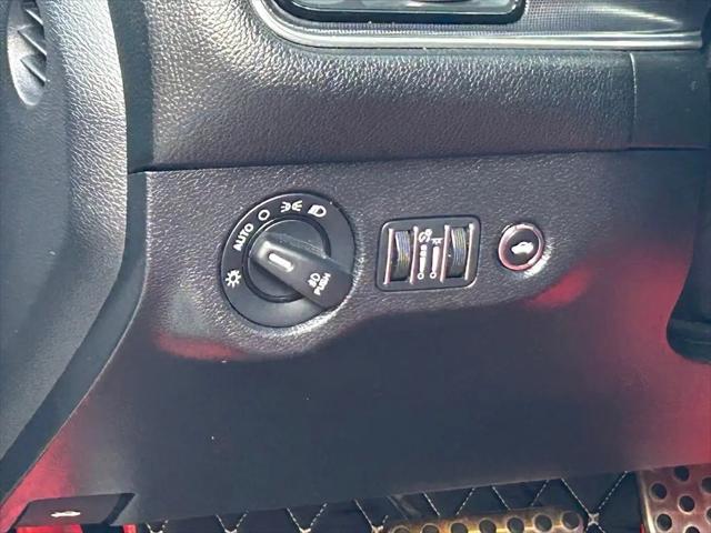 2016 Dodge Challenger R/T Plus
