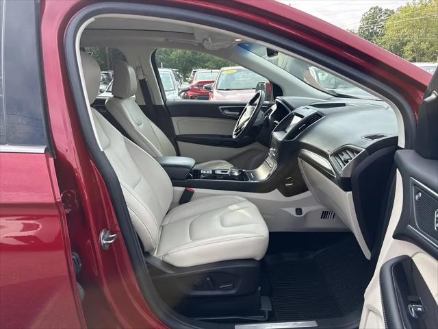 2020 Ford Edge Titanium