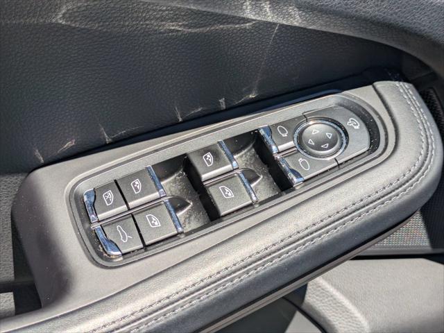2023 Porsche Macan Unknown