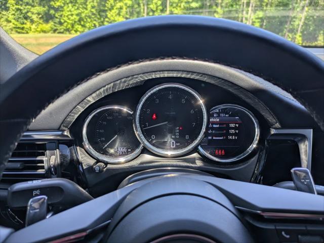 2023 Porsche Macan Unknown