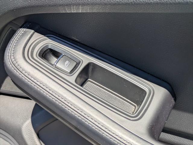 2023 Porsche Macan Unknown