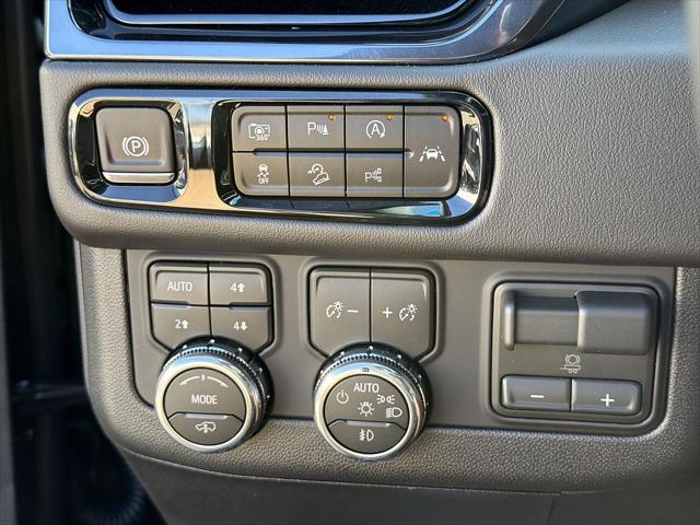 2026 GMC Yukon 4WD AT4