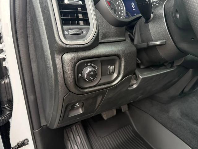 2026 Ram 1500 Warlock Crew Cab 4x4 57 Box