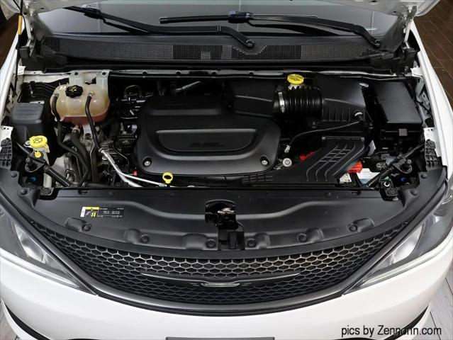 2020 Chrysler Pacifica Touring
