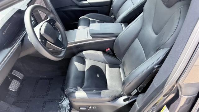 2024 Tesla Model X Plaid Tri Motor All-Wheel Drive