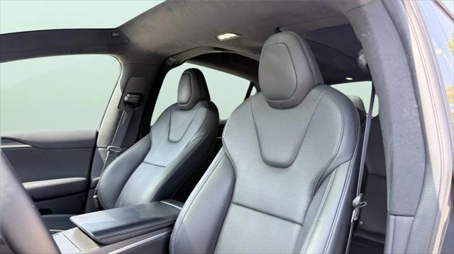 2024 Tesla Model X Plaid Tri Motor All-Wheel Drive