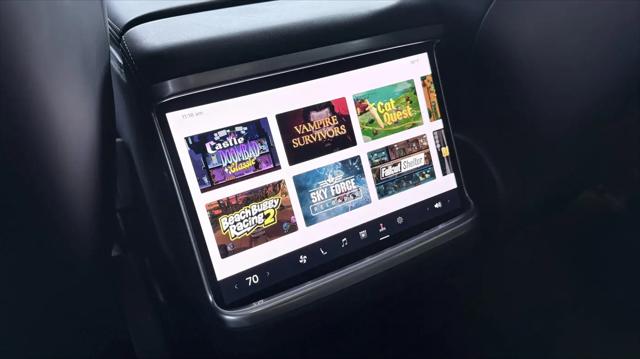 2024 Tesla Model X Plaid Tri Motor All-Wheel Drive
