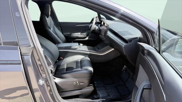2024 Tesla Model X Plaid Tri Motor All-Wheel Drive
