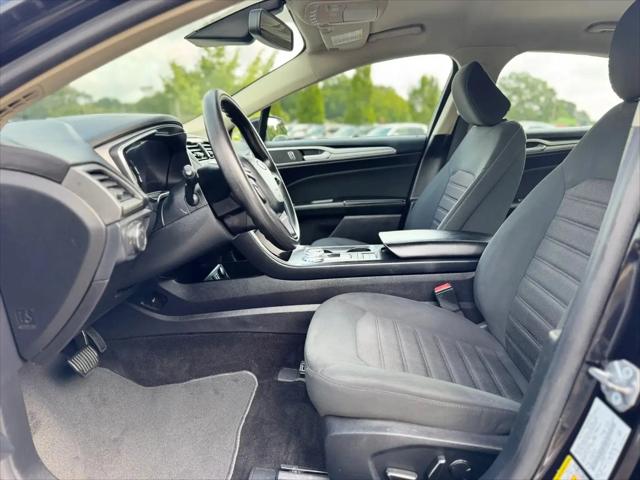 2020 Ford Fusion SE
