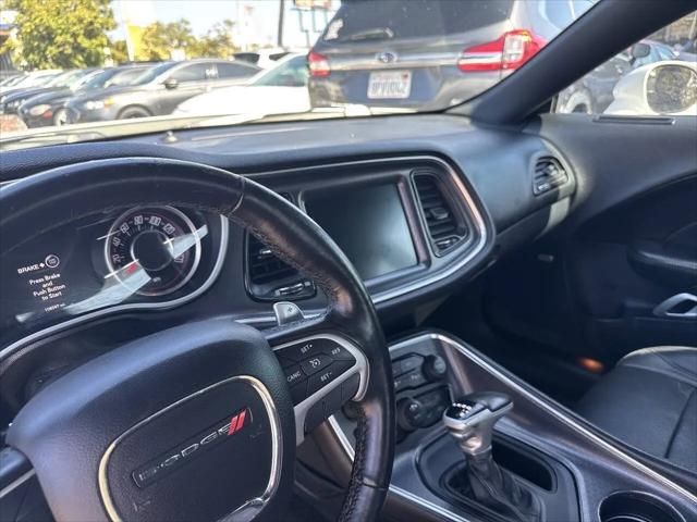 2015 Dodge Challenger SXT Plus