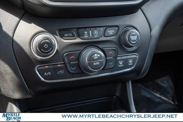 2023 Jeep Cherokee Altitude Lux 4x4