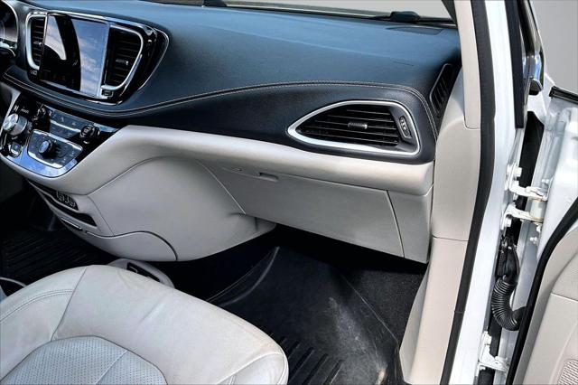 2021 Chrysler Pacifica Touring L