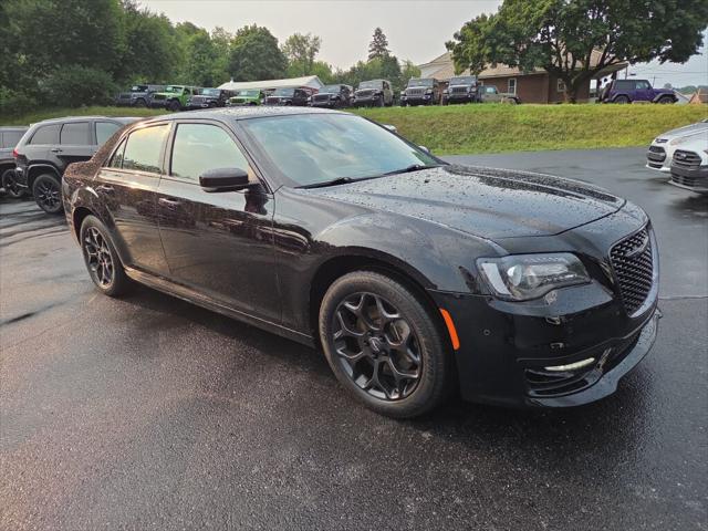 2022 Chrysler 300 Touring L AWD