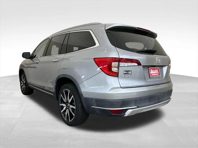 2020 Honda Pilot AWD Touring 8 Passenger 2020 Honda Pilot AWD Touring 8 Passenger