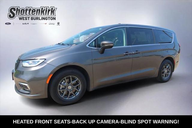 2023 Chrysler Pacifica Touring L for sale in West Burlington, IA