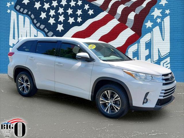 2018 Toyota Highlander LE for sale in Greenville, SC