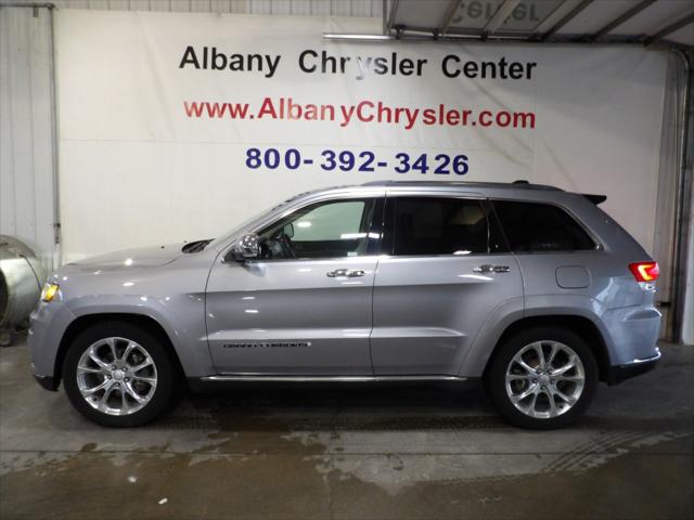 2020 Jeep Grand Cherokee Summit 4x4 for sale in Albany, MN