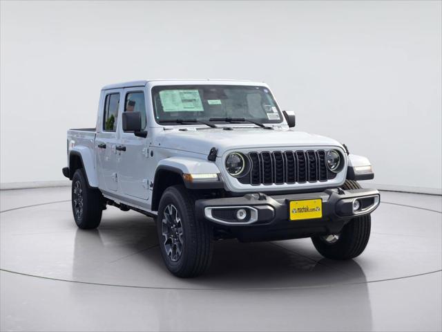 2026 Jeep Gladiator GLADIATOR SAHARA 4X4
