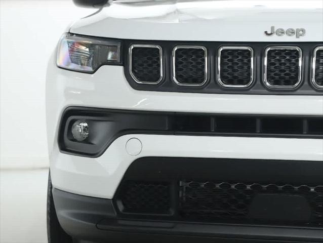 2024 Jeep Compass Latitude Lux FWD