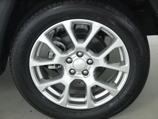 2024 Jeep Compass Latitude Lux FWD