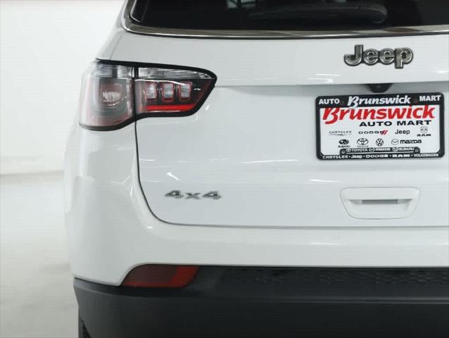 2024 Jeep Compass Latitude Lux FWD