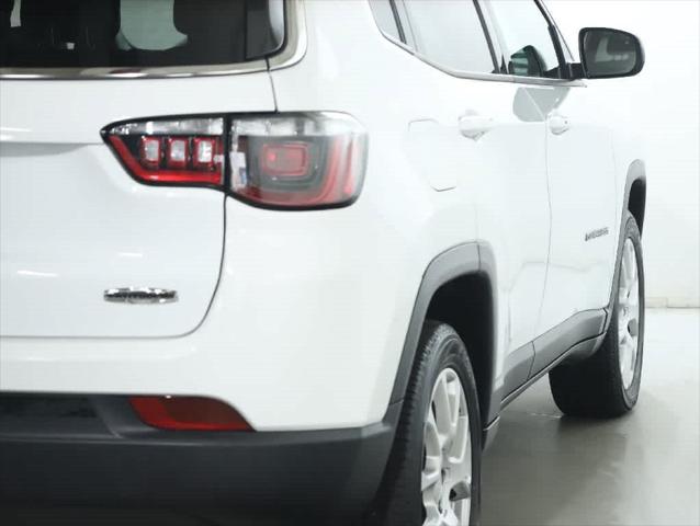 2024 Jeep Compass Latitude Lux FWD