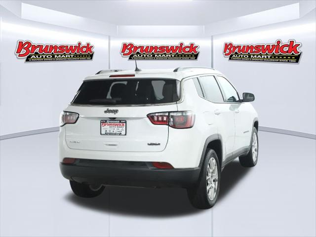 2024 Jeep Compass Latitude Lux FWD