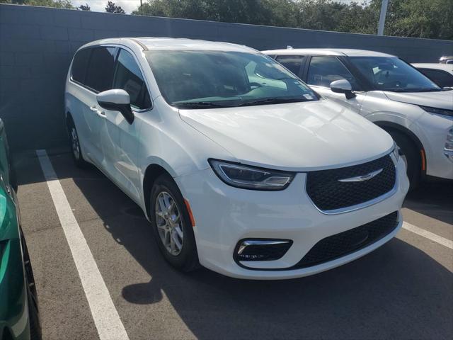 2023 Chrysler Pacifica Touring L for sale in Orlando, FL