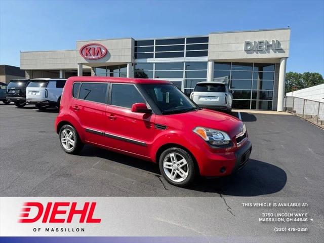 2011 Kia Soul + 2011 Kia Soul +